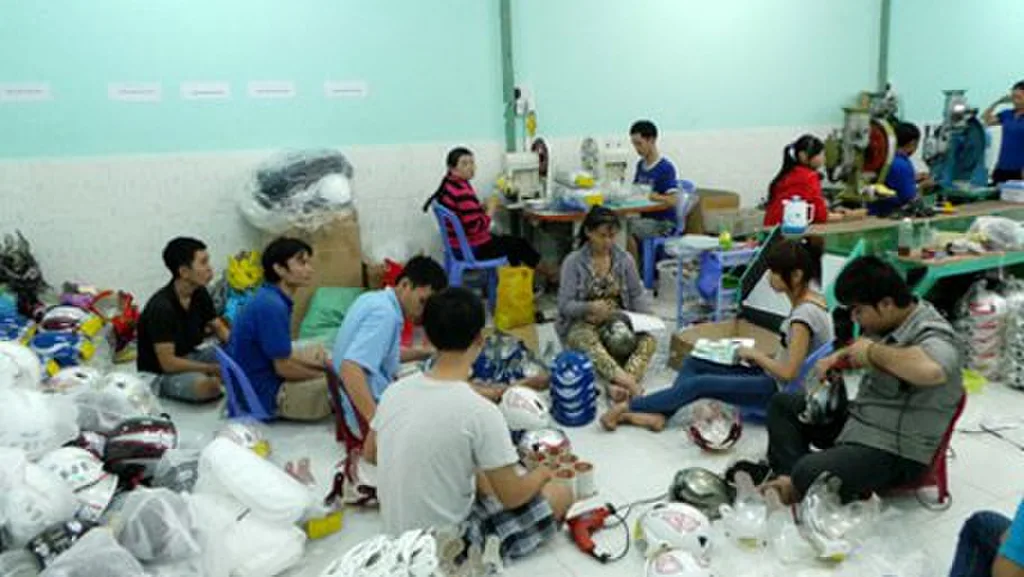 xưởng sản xuất nón bảo hiểm chất lượng