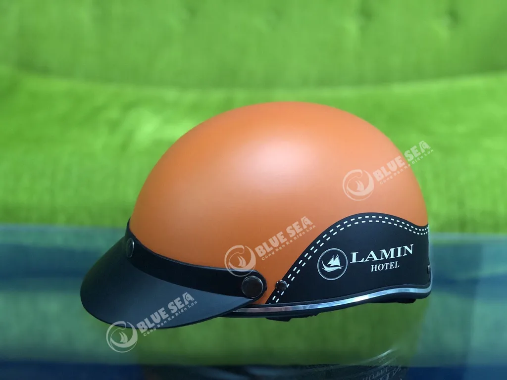 Làm thế nào để in logo lên nón bảo hiểm?