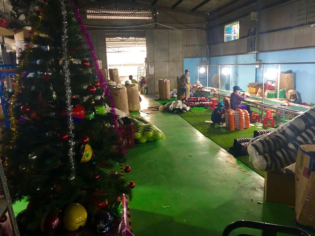 Mẹo thương lượng giá tốt khi đặt mũ bảo hiểm số lượng lớn