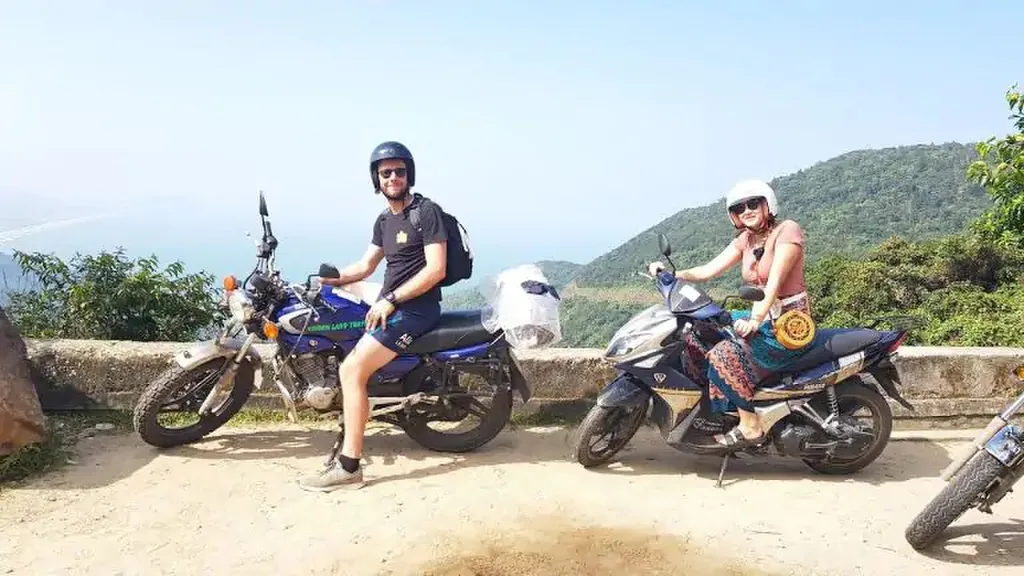 Mũ bảo hiểm giúp bảo vệ phần nào của cơ thể?