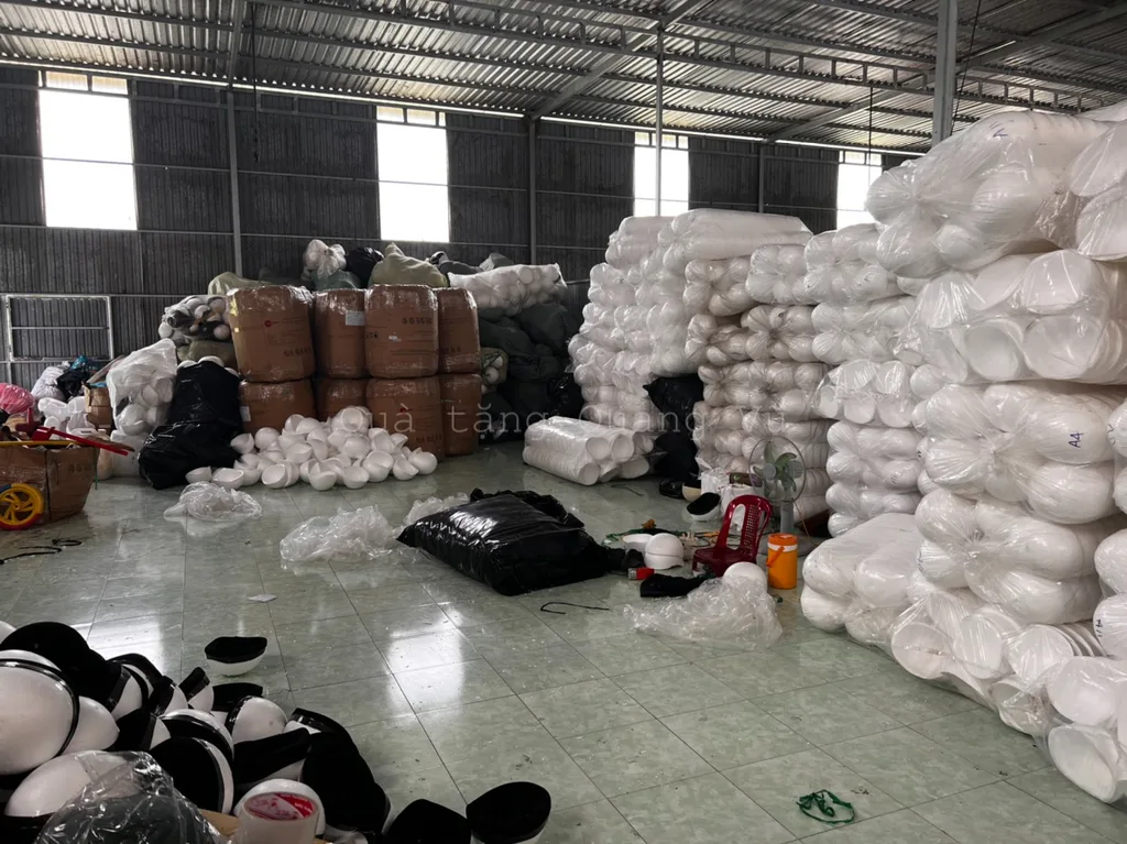 Tầm quan trọng của lớp xốp bên trong mũ bảo hiểm: Bạn đã biết???