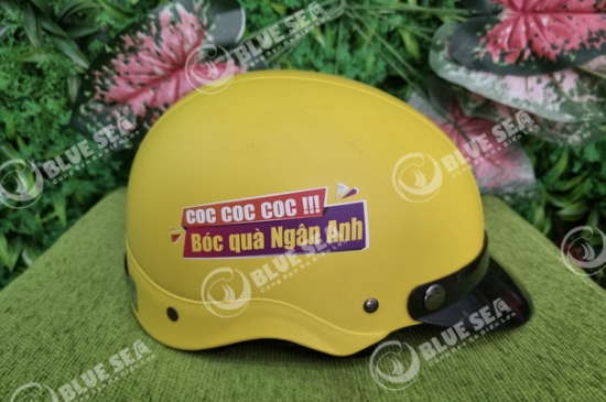 Doanh nghiệp F&B có nên dùng nón bảo hiểm làm quà tặng?