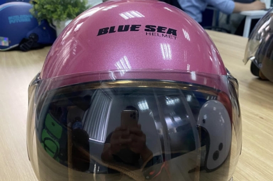 Mũ bảo hiểm dành cho nhóm chạy dịch vụ shipper – Lựa chọn an toàn cùng Blue Sea
