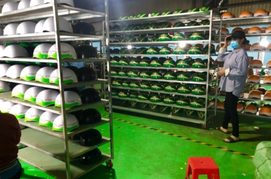 Sử dụng phần mềm 3D mô phỏng mẫu mũ bảo hiểm trước khi in – giải pháp tối ưu cho doanh nghiệp