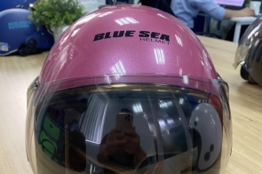 Mũ bảo hiểm làm quà tặng tân niên – ý tưởng khởi đầu an toàn